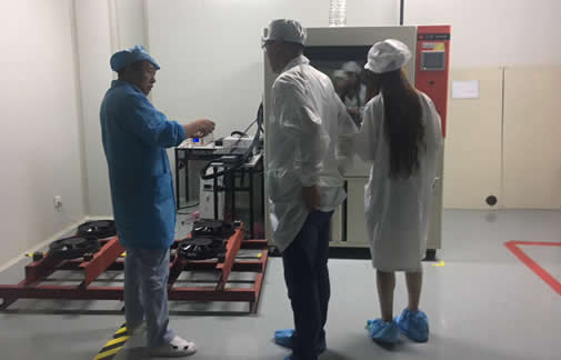 森普捷接待厦门金龙轻客事业部谢乐敏技术总监一行